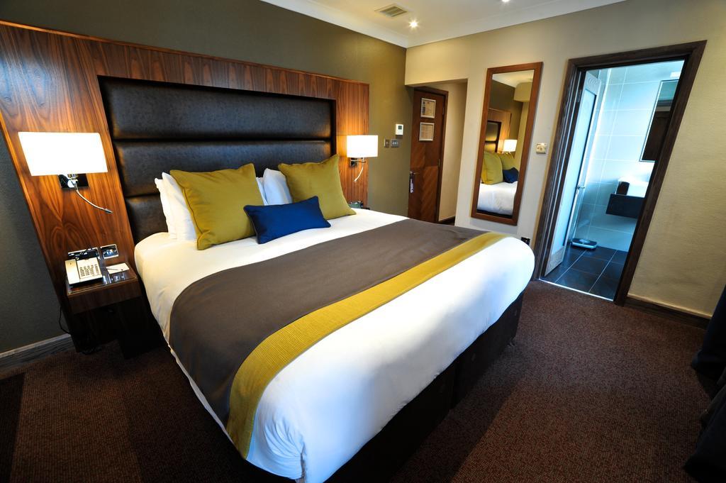 Frensham Pond Country House Hotel & Spa Farnham  Luaran gambar